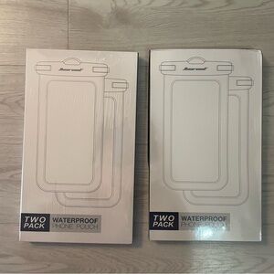 NIB Hiearcool Universal Waterproof Phone Pouch 2 Pack IPX8 Floating Waterproof